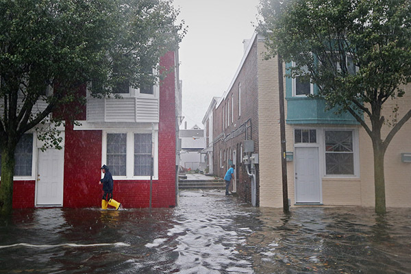 صور إعصار ساندي في امريكا ونيسان وإنفنتي يعرضان أسعار خاصه وتسهيلات لإستبدال السيارت المحطمة 117