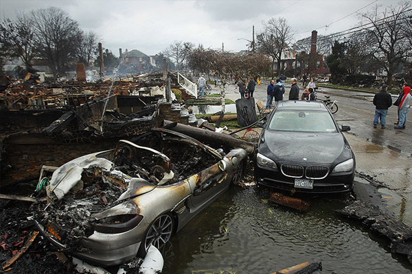 صور إعصار ساندي في امريكا ونيسان وإنفنتي يعرضان أسعار خاصه وتسهيلات لإستبدال السيارت المحطمة 102
