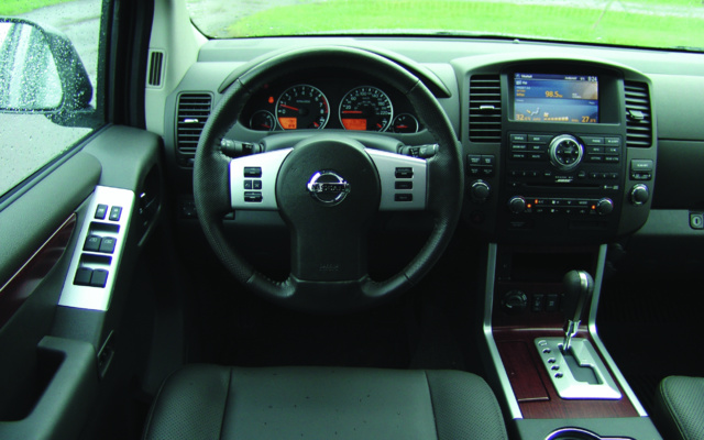 نيسان باثفندر 2012 معلومات واسعار ومواصفات Nissan Pathfinder 2012 18