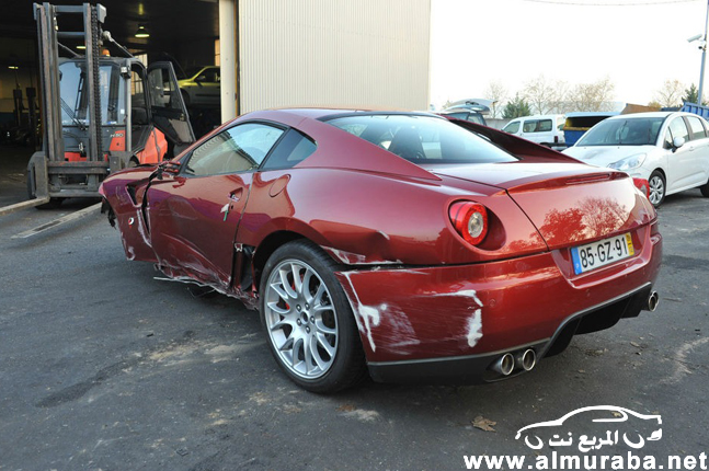 عرض سيارة كرستيانو رونالدو المحطمة "فيراري 599 GTB" للبيع على موقع اي باي الفرنسي بالصور 9