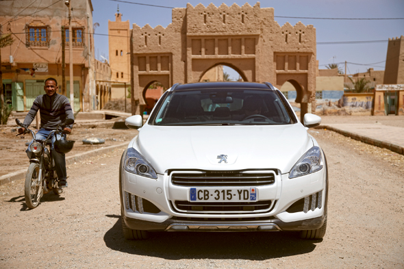 بيجو 508 2013 الجديدة في رحلة حول المغرب لتجربة قيادة السيارة بالصور Peugeot 508 2013 4