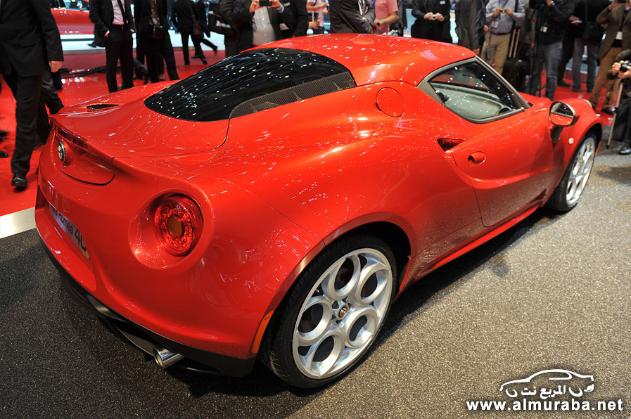 الفا روميو 2014 تحتفل بمعرض جنيف بإطلاق موديل فور سي الجديد Alfa Romeo 4c 18