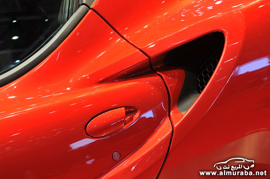 الفا روميو 2014 تحتفل بمعرض جنيف بإطلاق موديل فور سي الجديد Alfa Romeo 4c 20