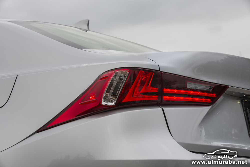 لكزس اي اس 2014 السيدان الرياضية الجديدة كلياً صور ومواصفات واسعار Lexus IS 2014 69