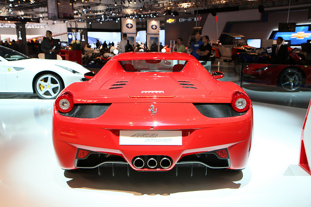 "تغطية" معرض دبي للسيارات 2013 صور + فيديو Dubai Motor Show 1