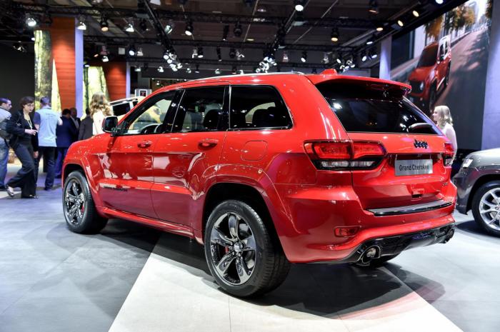 جيب جراند شيروكي 2015 اس ار تي الجديدة "صور ومواصفات" Jeep Grand Cherokee 5