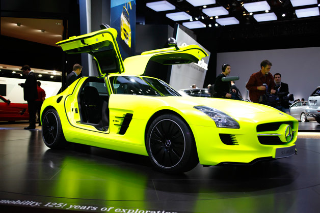 مرسيدس ستنتج إصدار جديد لسيارة اس ال اس تعمل بالكهرباء Mercedes Benz Sls Amg E Cell 0