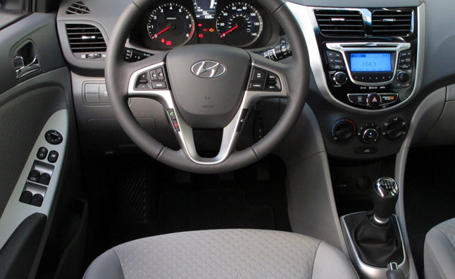هيونداي اكسنت تقوم بتطوير "الجير" لجعله سهل التحكم والحركة اكثر في سياراتها Hyundai Accent 5