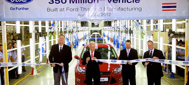 فورد تتجاوز تويوتا في المبيعات لأول مره في تاريخها وتحتفل بتصنيع اكثر من 350 مليون سيارة حتى الان 1