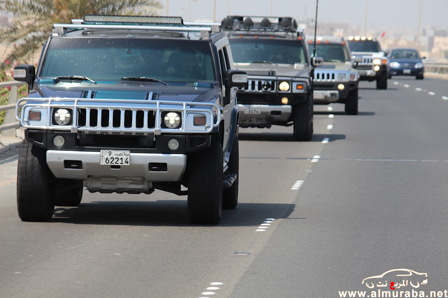 فريق همر “مغامروا الصحراء” يقومون بحجز مضمار في حلبة البحرين لأختبار سياراتهم Hummer Team
