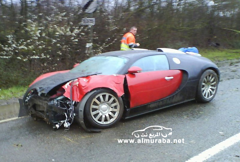 حادث بوجاتي فيرون المصنفة ضمن أغلى سيارة في العالم محطمة بسبب السرعة في شوارع بريطانيا بالصور