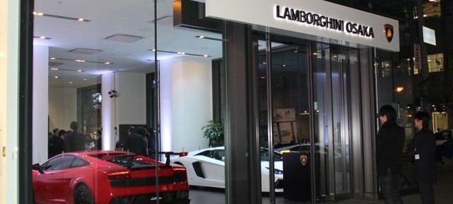 لامبورجيني ستحتفل بعيد ميلادها ال50 وستطرح سيارة جديدة بتصميم جديد بهذه المناسبة Lamborghini’s