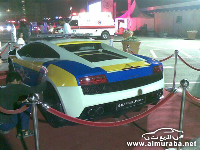 شرطة الدوحة تفكر جدياً بإستخدام سيارات لامبورجيني جالاردو لإيقاف المتهورين بالصور