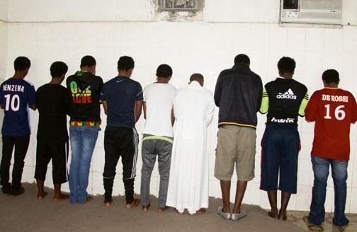 "بالصور" سقوط عصابة سرقة سيارات عملاء البنوك في مدينة جدة بكمين أمني 2