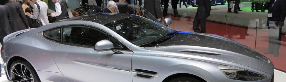 استون مارتن تحتفل بمرور 100 عام بسيارتها فانكويش اصدار القرن Aston Martin Vanquish 1