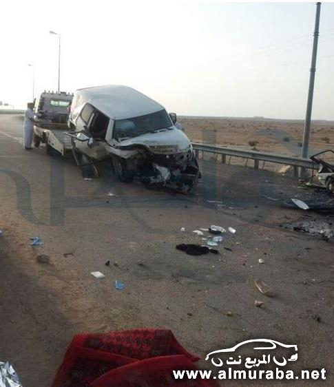 “بالصور” مطاردة أمنية في مدينة الرياض تتسبب في وفاة 3 بينهم امرأة وإصابة 6 اشخاص