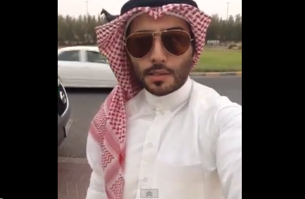 “بالفيديو” اماراتي يهدي صديقه الكويتي سيارة جديدة بمناسبة صداقتهما!
