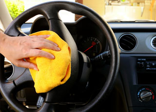 10 نصائح فقط لتنظيف سيارتك بشكل افضل وتجعلها بدون اوساخ ولاروائح