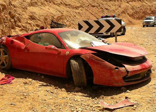 “بالصور” حادث فيراري 458 ايطاليا في فلسطين المحتلة تصبح “خردة” Ferrari 458 Italia