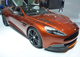 استون مارتن 2014 كيو تكشف عن نفسها في معرض فرانكفورت للسيارات Aston Martin 6