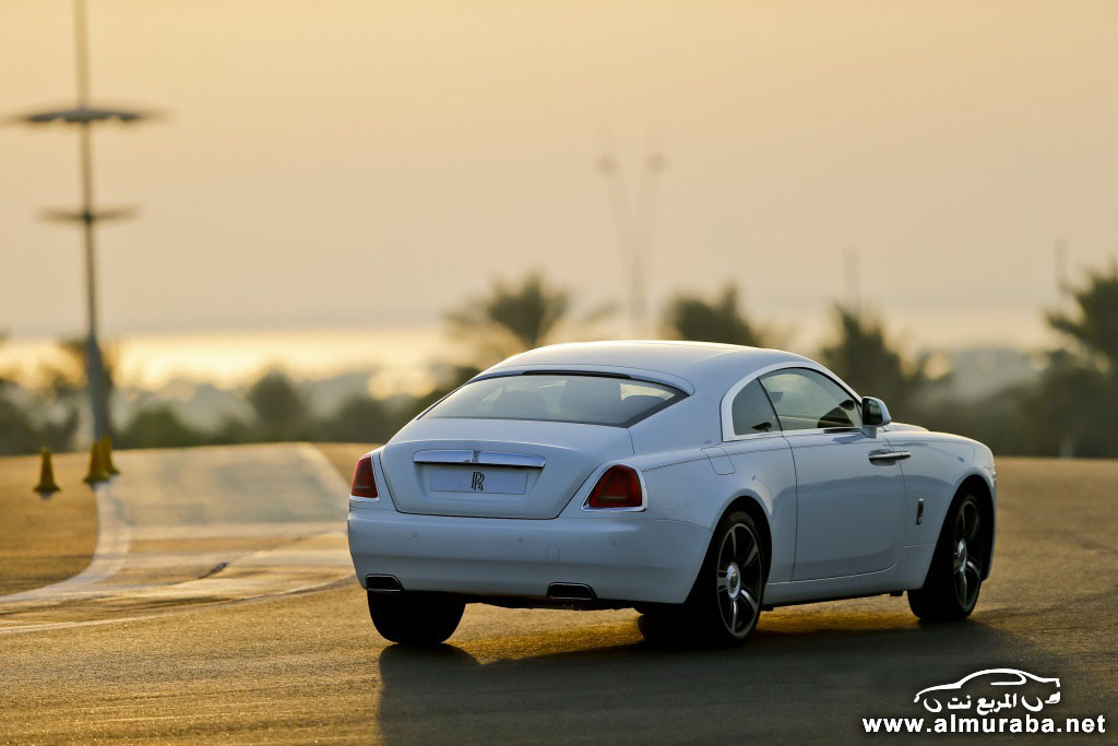 2014-Rolls-Royce-Wraith-and-Ghost-at-Yas-Marina-Abu-Dhabi-9