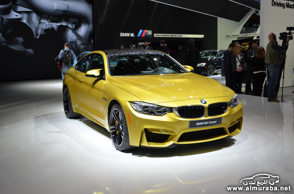 2015-BMW-M4-04