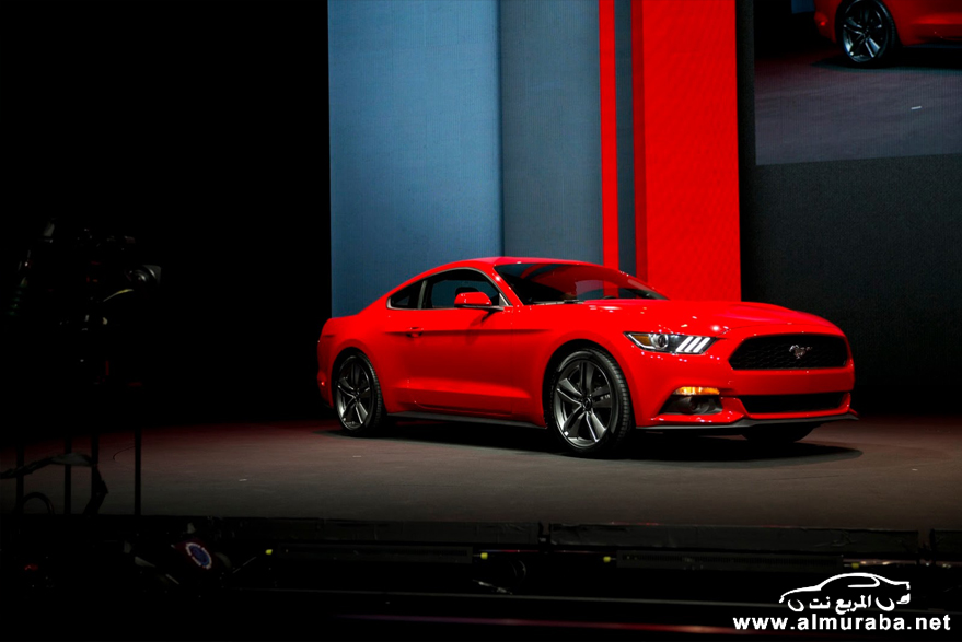 2015-Ford-Mustang-Live-57[2]