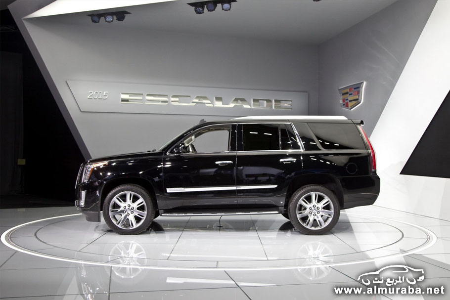 2015-New-Cadillac-Escalade-2[3]