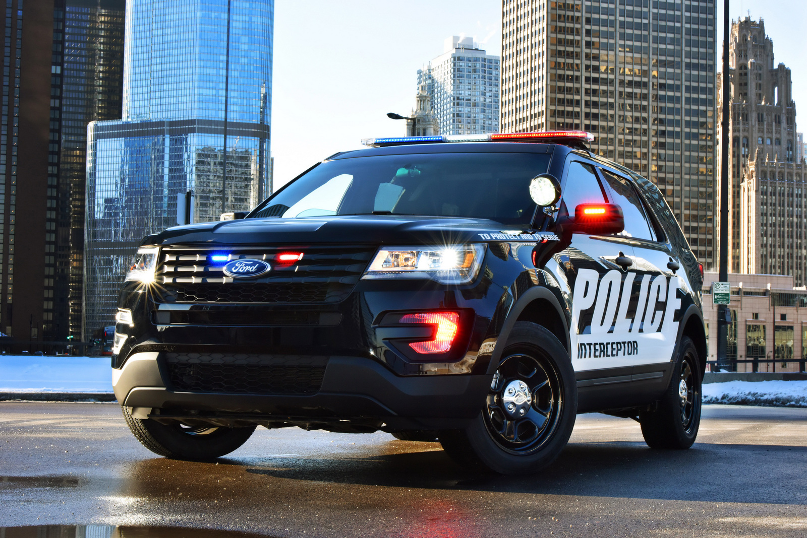 2016-Ford-Police-Interceptor-Utility-1