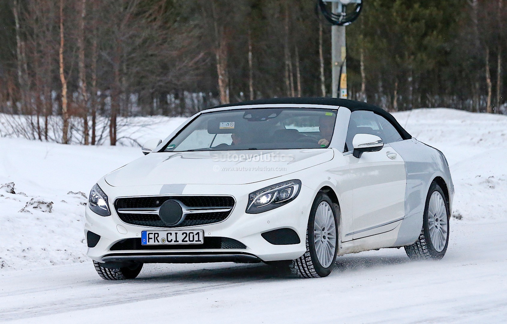spyshots-mercedes-benz-s-class-cabriolet-a217-spotted-cold-weather-testing_1