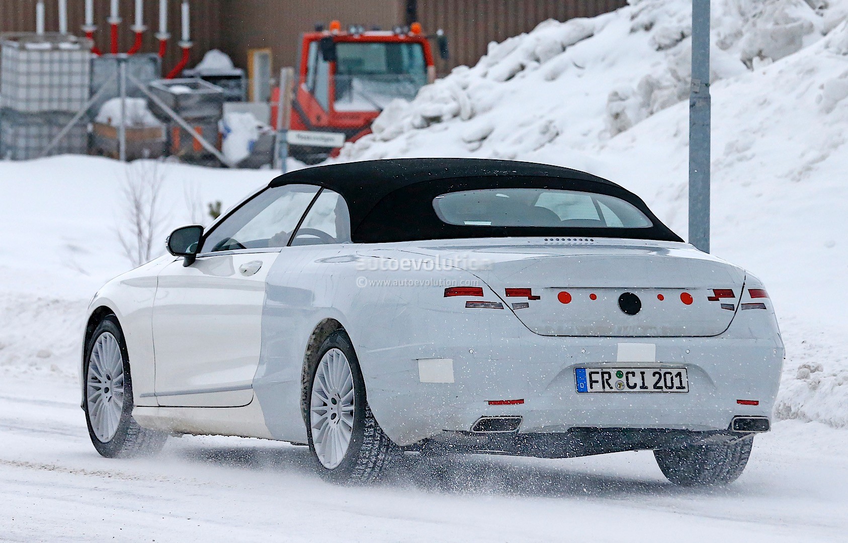 spyshots-mercedes-benz-s-class-cabriolet-a217-spotted-cold-weather-testing_12
