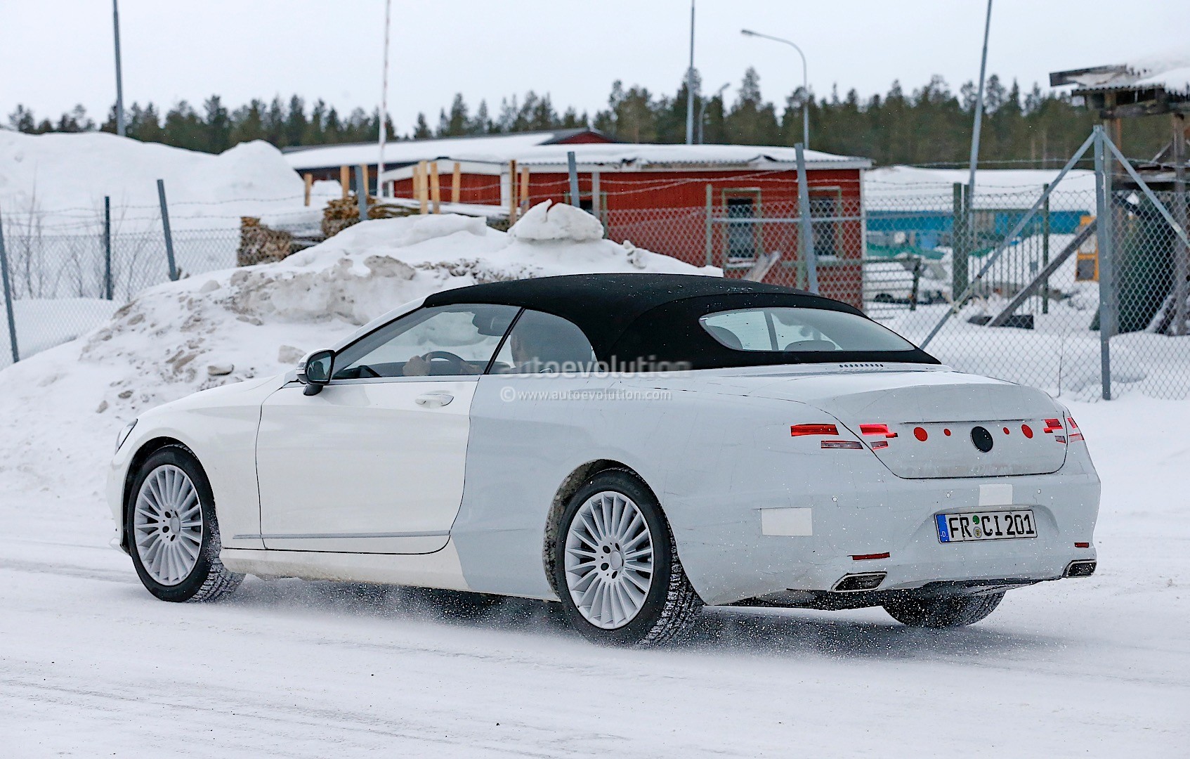 spyshots-mercedes-benz-s-class-cabriolet-a217-spotted-cold-weather-testing_8