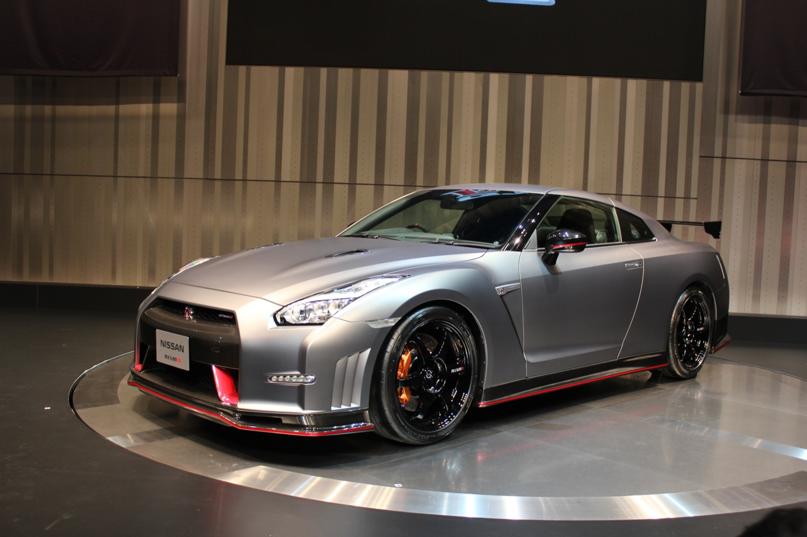 2015-nissan-gt-r-nismo--tokyo-motor-show-preview-event-nissan-global-headquarters_100446447_h