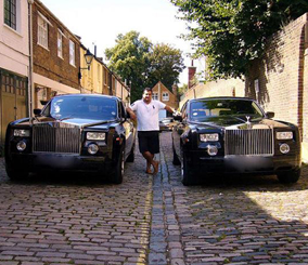 “بالصور” شاهد السيارات التي صادرتها الشرطة من ملك الجريمة في لندن