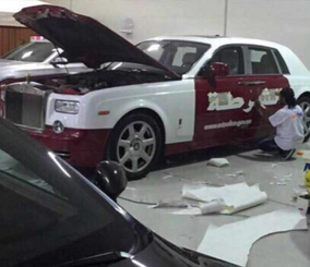 “بالصور” شرطة ابوظبي تضم افخم سيارة في العالم “رولز رويس” الى اسطول سياراتها
