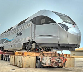 "بالصور" وصول قطار الرياض القريات الافخم بسعة 444 مقعد وبسرعة 200 كيلومتر وتشغيله الشهر المقبل 1