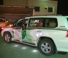 “بالصور” الإطاحة بمواطن حاول إطلاق النار على دورية أمنية بطريق خميس مشيط – الرياض