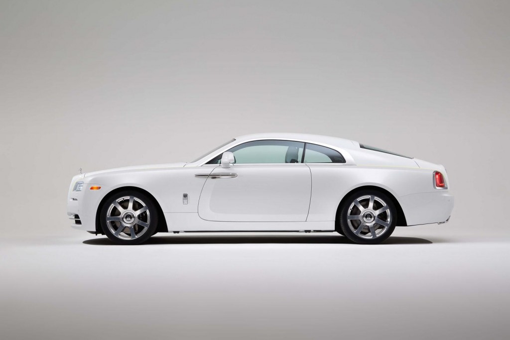 Rolls-Royce-Wraith-inspired-by-fashion-5-1024x683
