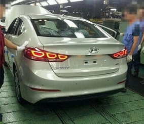 هيونداي النترا 2017 تظهر لأول مرة من المصنع رسمياً في أول نسخ لها "صور ومواصفات" Hyundai Elantra 1