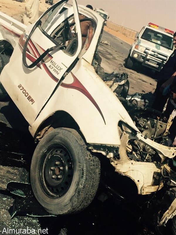 “بالصور” مصرع شخص وتحوله إلى أشلاء في حادث مروع بمدينة الرياض