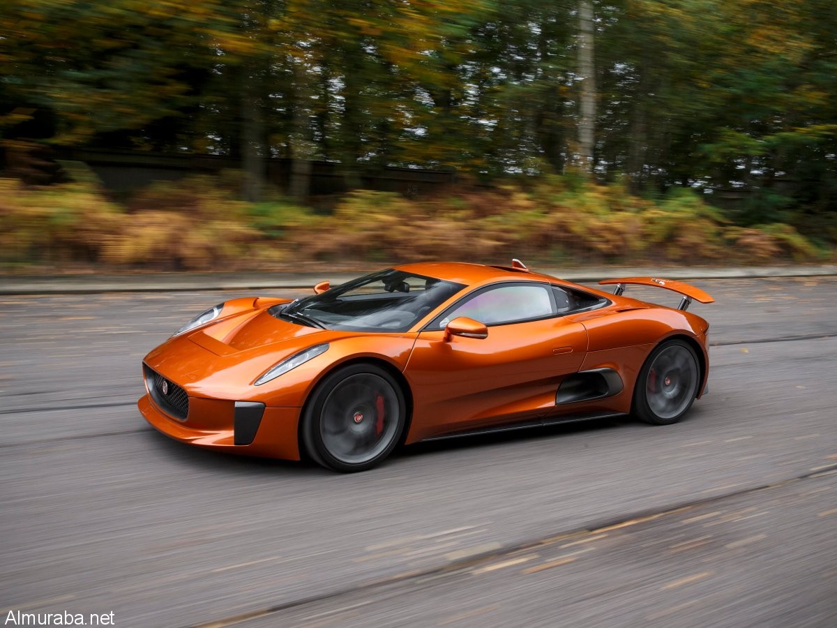 according-to-jaguar-the-hybrid-hypercar-is-capable-of-sprinting-from-0-to-100-mph-in-just-six-seconds-with-a-theoretical-top-speed-of-220-mph