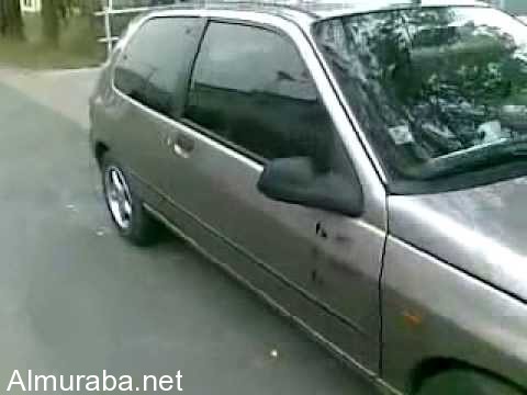 "فيديو" شاهد طريقة فتح السيارة لمن نسي مفتاح السيارة بداخلها 1