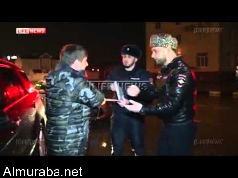 “بالفيديو” شرطي مرور بالشيشان يسجل مخالفة على رئيس البلاد