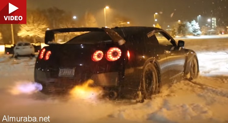 "فيديو" سائق نيسان جي تي ار يتحدى نيران شكمان السيارة بالثلج 6