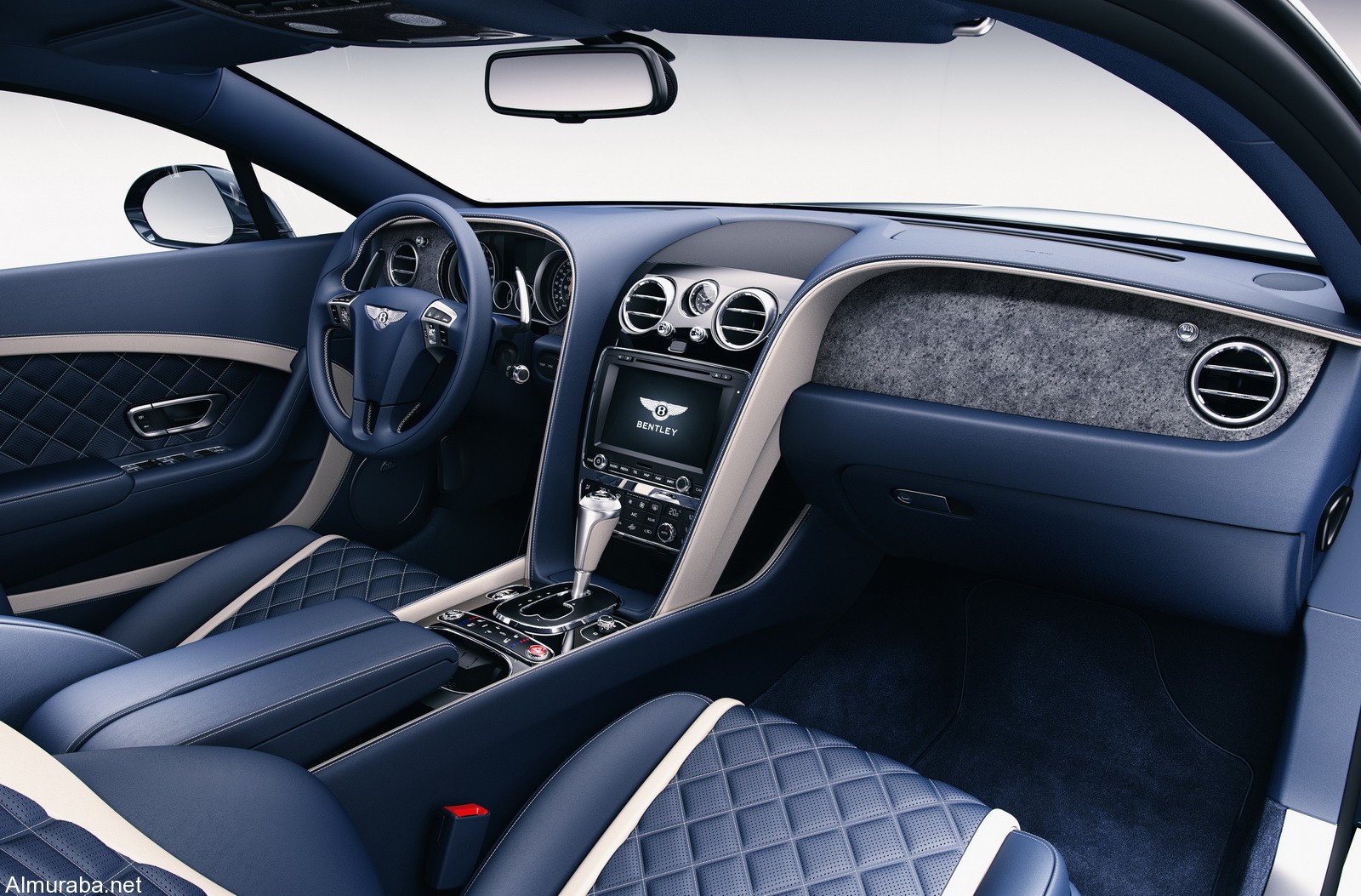 "بالصور" شركة بنتلي تعرض زخارف من الأحجار الصخرية داخل سياراتها الجديدة Bentley 2016 7