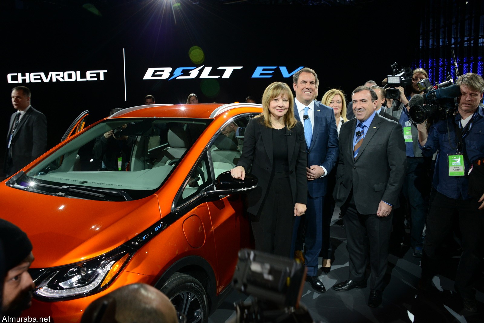2017-Chevrolet-Bolt-3