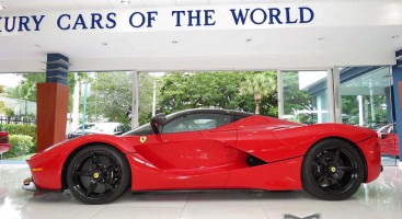 سيارة "لافيراري" حمراء بسعر 4.7 مليون دولار بالولايات المتحدة LaFerrari 27