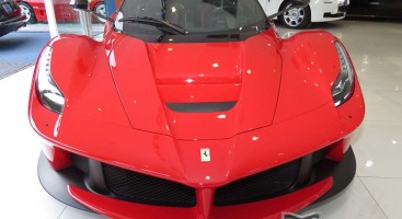 سيارة "لافيراري" حمراء بسعر 4.7 مليون دولار بالولايات المتحدة LaFerrari 7