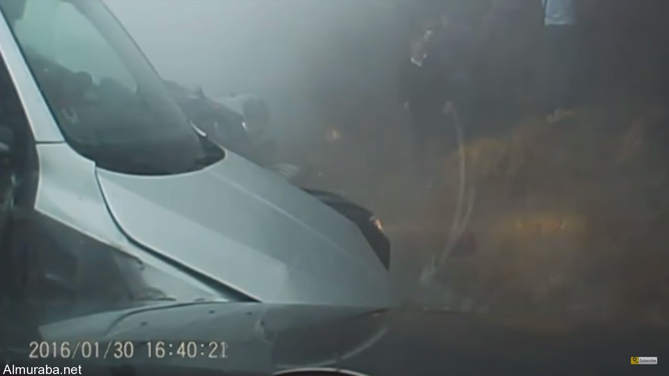 "فيديو" شاهد اصطدام 70 سيارة في سلوفينيا بسبب الضباب 1