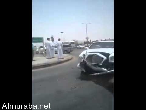 “فيديو” كامري قطع اشارة المرور وصدم بنتلي مولسان!